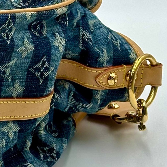 Louis Vuitton Denim Raye Cabas Bandouliere Keepall GM - Picture 5 of 16